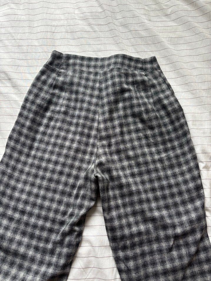 Trendyolmilla Ekose Desenli Kumaş Pantolon - Görsel 4