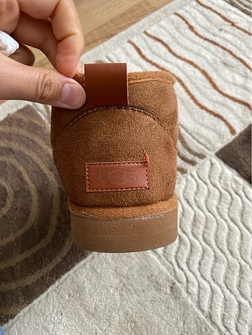 40 Beden Ugg bot
