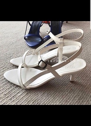 36 Beden Beyaz sandalet