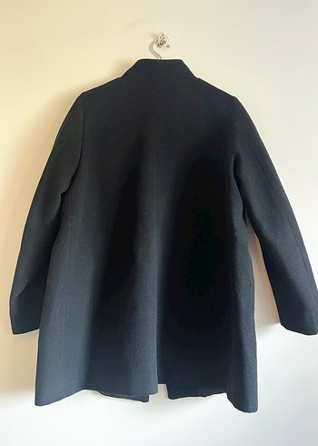 Düğmeli Siyah Kaşe Kaban - Görsel 2