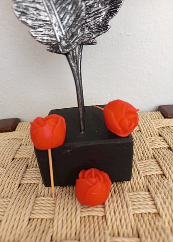 Kırmızı Gül Şeklinde Mum Seti