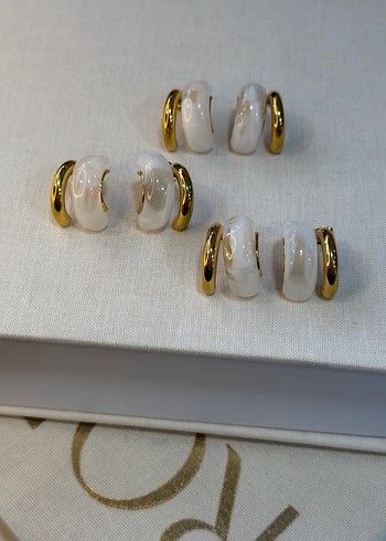 Beyaz Mini Boncuklu Kadın Küpeler - Görsel 2