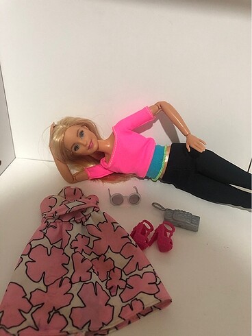 sonsuz hareket barbie + kıyafet kombini