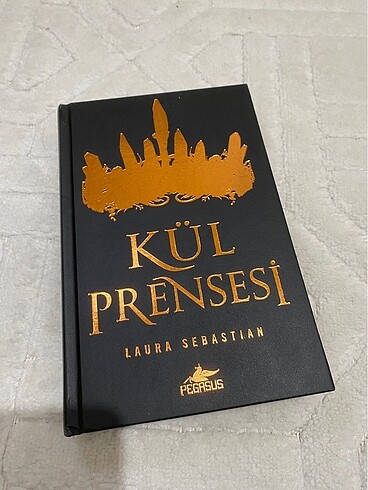  Beden Renk Kül Prensesi Ciltli