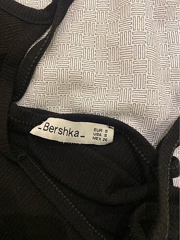 Bershka bershka askılı siyah üst