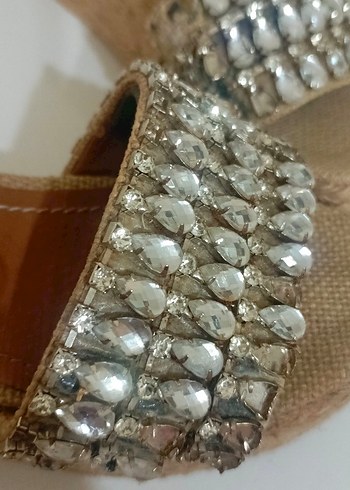 Gri Taşlı Dolgu Topuklu Kadın Terlik - Görsel 8