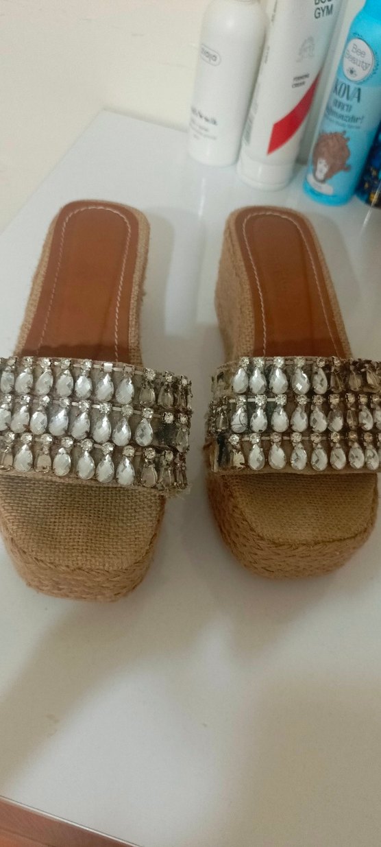 Gri Taşlı Dolgu Topuklu Kadın Terlik - Görsel 5