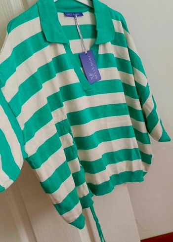 Beyaz Yeşil Çizgili V Yaka Kemerli Kadın Kazak - Görsel 3