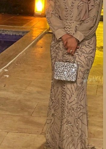 Uzun Kol Boncuk İşlemeli Gold Abiye Elbise - Görsel 3