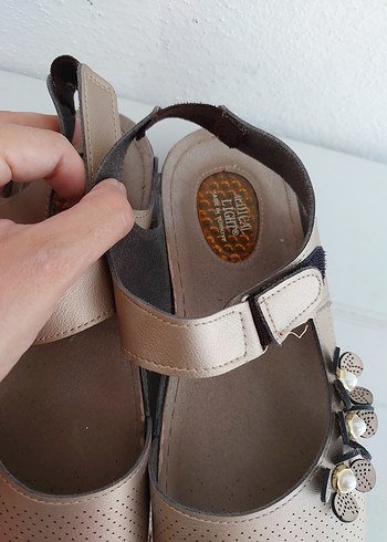 39 Beden Bej Kadın Sandalet