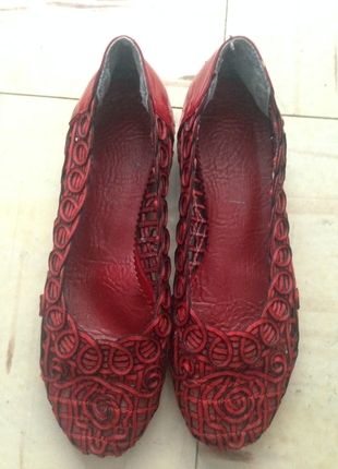 Kırmızı babet