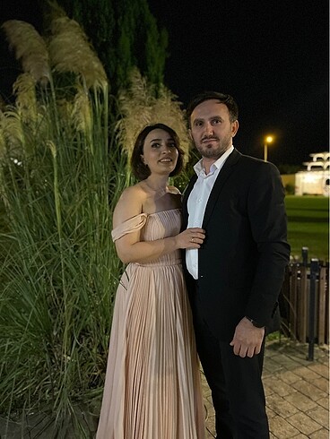 Özgür Masur Gece elbisesi