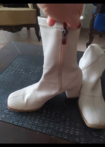 Beyaz Deri Kadın Bot,  Kalın Topuklu - Görsel 2