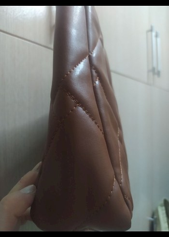 Zincir Detaylı Kahverengi Deri Kadın Çanta - Görsel 3