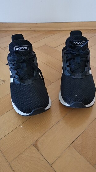 Adidas çocuk spor ayyakabı