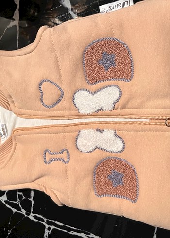 Unisex Çocuk nakışlı Kahverengi Yelek - Görsel 2