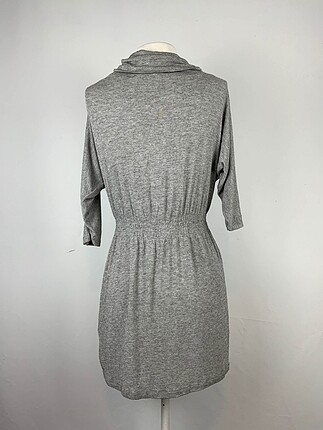 m Beden Zara Bluz %70 İndirimli.