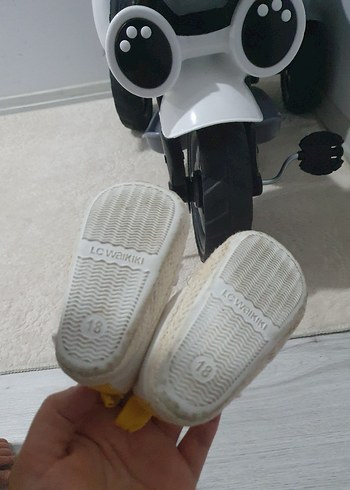LC Waikiki Beyaz Erkek Bebek İlk Adım Ayakkabısı