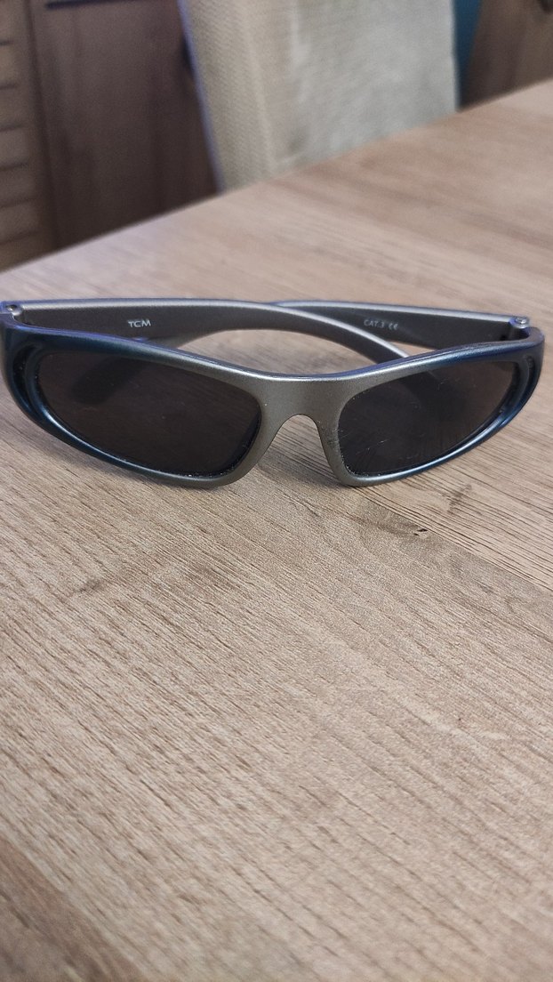 Tchibo çocuk Güneş Gözlüğü Velcro Detaylı - Görsel 2