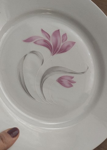 Beyaz Çiçek Desenli Porselen Tabak - Görsel 3