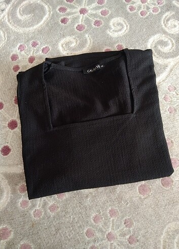 Trendyol & Milla Crop Bluz