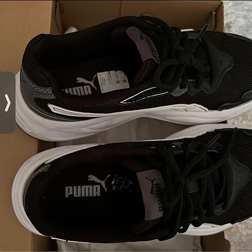PUMA SNEAKERS