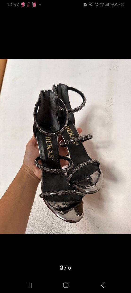 Gri Metalik Tokalı Stiletto Topuklu Kadın Ayakkabı - Görsel 3