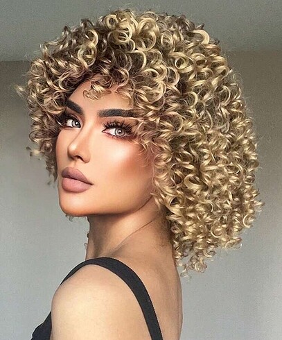 Afro kıvırcık peruk