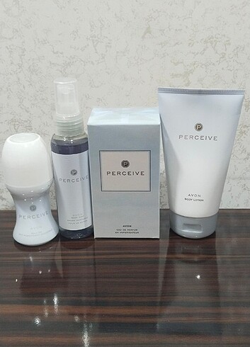 Avon perceive set