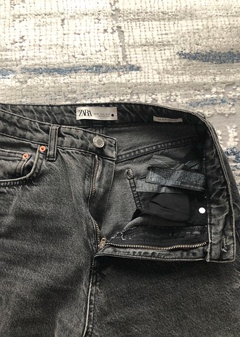 ORİJİNAL ZARA MOM FİT JEANS PANTOLON - Görsel 4