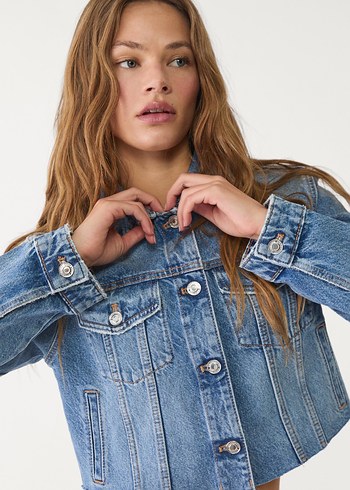 STRADIVARIUS CROPPED DENİM KOT CEKET - Görsel 4