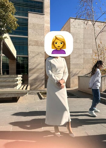 ZARA Uzun Kollu Beyaz Drapeli Elbise - Görsel 2