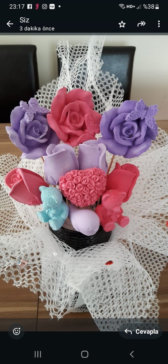 Beyaz Gül Desenli Mum ve Tutucu - Görsel 3