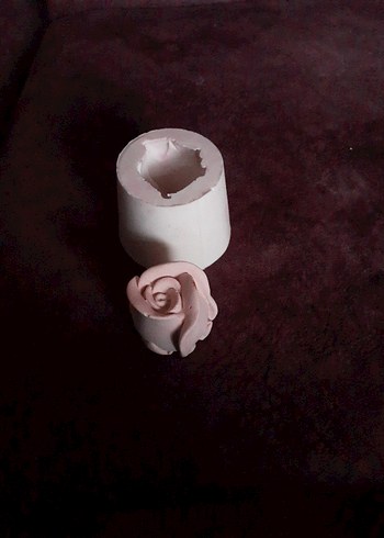 Beyaz Gül Şekilli Mum Kalıbı - Görsel 4