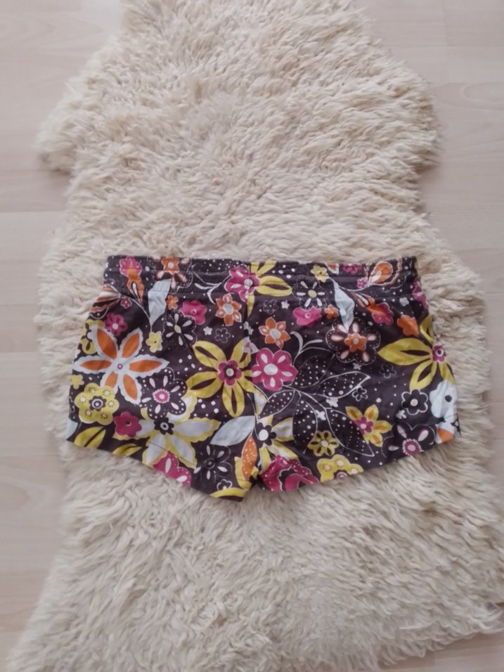 Çiçek Desenli Mini Kadın Şort - Görsel 5