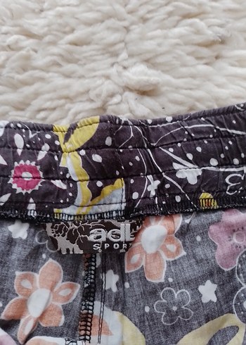 Çiçek Desenli Kadın Mini Şort - Görsel 5