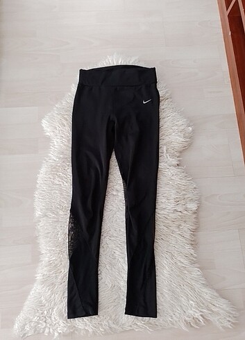 Nike tayt