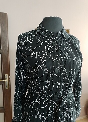 m Beden Whistles horse dress 