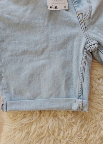 28 Beden mavi Renk mavi Renk Gevşek Kesim Denim Şort