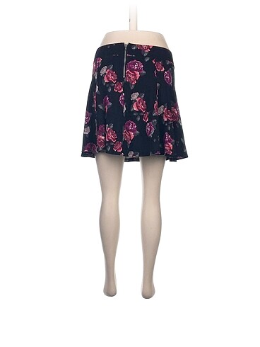 s Beden H&M Mini Etek %70 İndirimli.