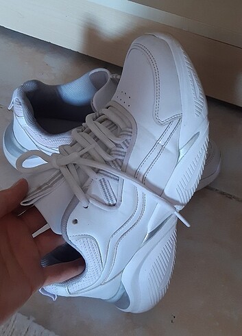 Adidas Beyaz spor ayakkabı 