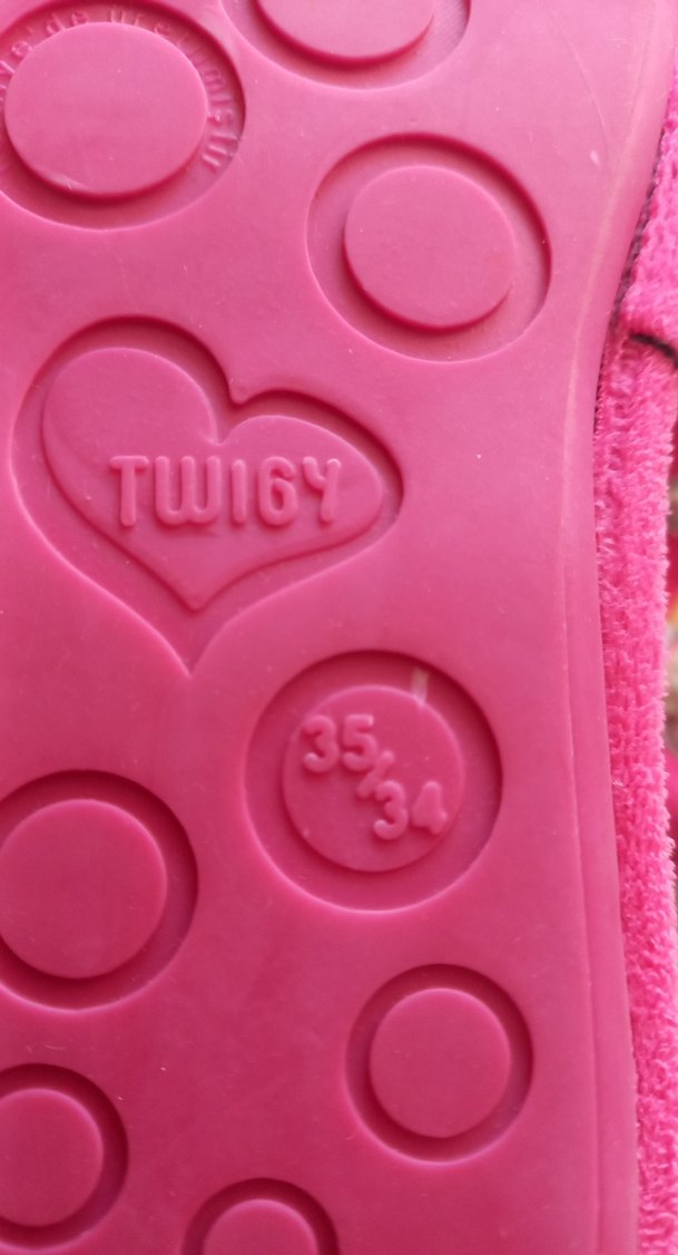 Düğmeli Nakışlı Kız Çocuk Pembe Sıcak Terlik - Görsel 3