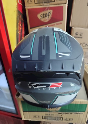 Grili siyahlı Biker Motosiklet Kaskı Tokalı, 
RS2 marka - Görsel 3