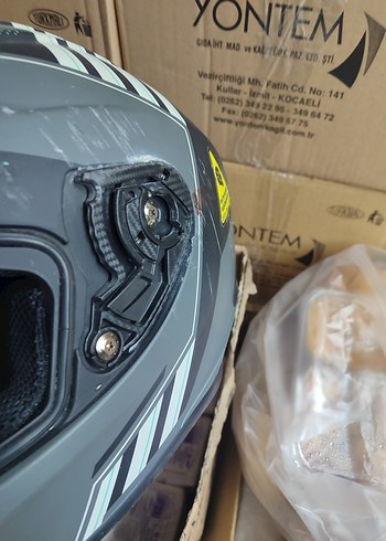 Grili siyahlı Biker Motosiklet Kaskı Tokalı, 
RS2 marka - Görsel 11