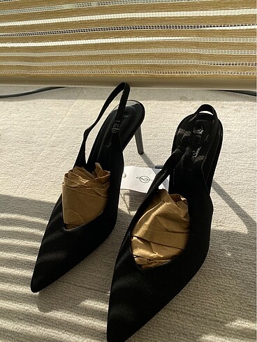 Stradivarius Stradivarius stiletto ????