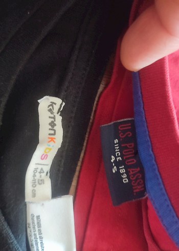 4 Yaş Beden kırmızı Renk Polo ve Koton markalı ürünlerdir
