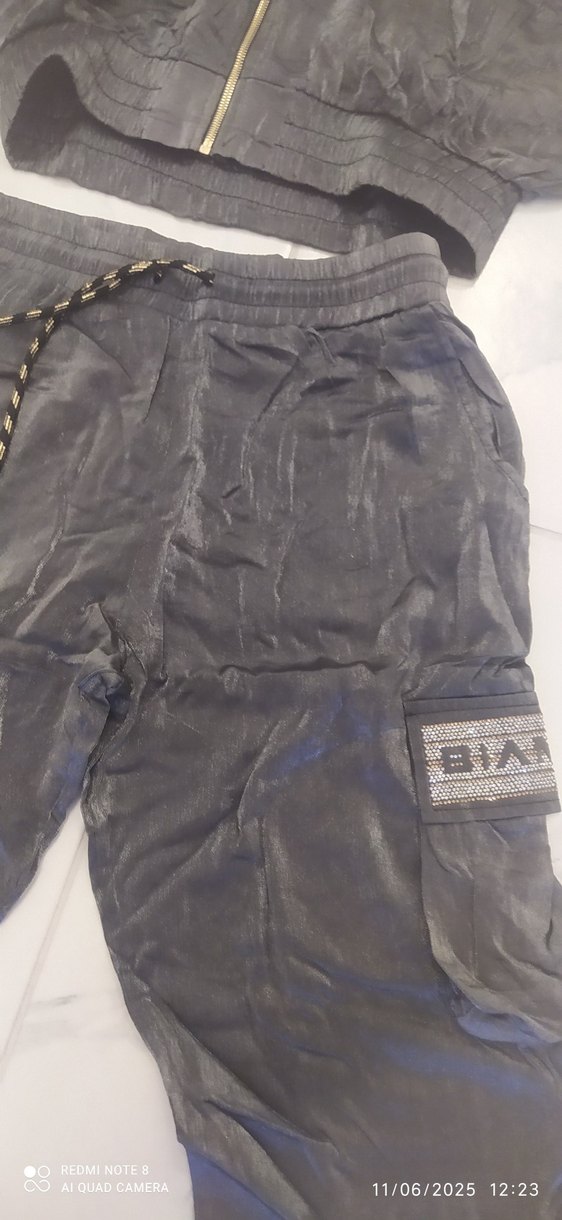 Kızlar için Siyah Salaş Kemerli Eşofman Takımı - Görsel 2