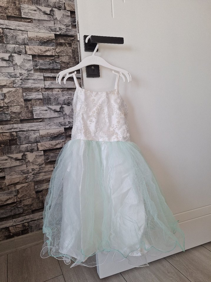 Klasik Dantel İşlemeli Kız Çocuk Elbisesi - Görsel 2