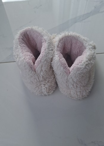 Kız Bebek Beyaz Kürk Detaylı Sıcak Terlik - Görsel 3