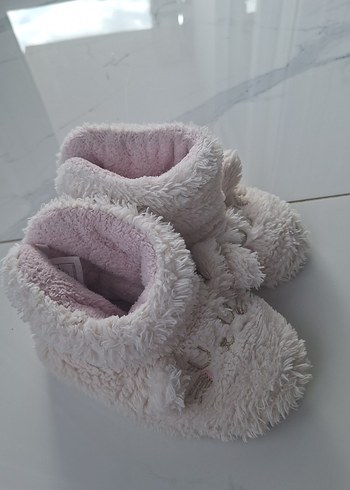 Kız Bebek Beyaz Kürk Detaylı Sıcak Terlik - Görsel 4